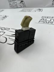 Кнопка аварийки Suzuki SX4/S-Cross M16A