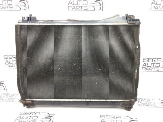 Радиатор двигателя Suzuki Grand Vitara 2011 контрактная Радиатор двигателя Suzuki Grand Vitara 2011