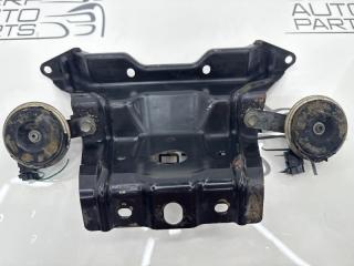 Кронштейн замка капота Suzuki Grand Vitara 2012