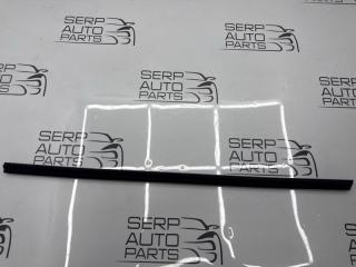 Запчасть бархотка двери внутренняя передняя правая Mitsubishi Lancer 9 2005