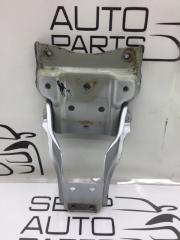 Кронштейн замка капота Suzuki SX 4 2011