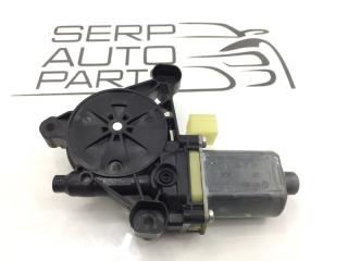 Фото запчасти мотор стеклоподъемника передний левый Skoda Octavia 2014 Б/У запчасть Запчасть мотор стеклоподъемника передний левый Skoda Octavia 2014