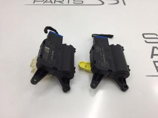 Фото запчасти сервопривод заслонок Skoda Octavia 2011 Б/У запчасть Запчасть сервопривод заслонок Skoda Octavia 2011