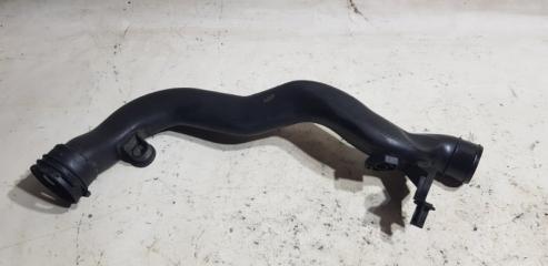 Патрубок интеркулера Volkswagen Passat контрактная Патрубок интеркулера Volkswagen Passat