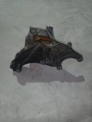 Фото запчасти кронштейн гидроусилителя руля Audi Q7 2005-2015 контрактная запчасть Запчасть кронштейн гидроусилителя руля Audi Q7 2005-2015