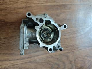 Насос вакуумный Audi A4 контрактная Насос вакуумный Audi A4