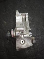 Фото запчасти кронштейн генератора Skoda Fabia контрактная запчасть Запчасть кронштейн генератора Skoda Fabia