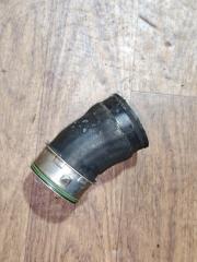 Патрубок интеркулера Passat B7