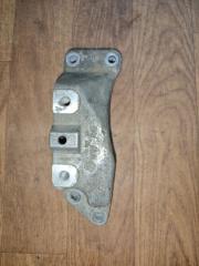 Фото запчасти кронштейн кпп Skoda Octavia контрактная запчасть Запчасть кронштейн кпп Skoda Octavia