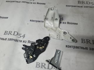 Петля двери задняя левая Toyota Estima