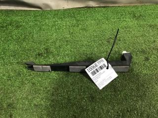 Клипса бампера задняя Honda Legend 2005