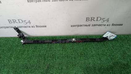 Клипса бампера задняя левая Honda Legend 2006