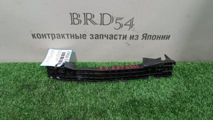 Клипса бампера задняя правая Honda Fit 2008