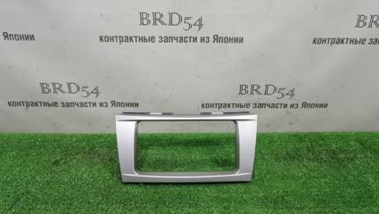 Запчасть рамка магнитофона Toyota Camry