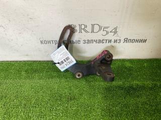 Запчасть кронштейн насоса гидроусилителя Toyota Mark II 1996