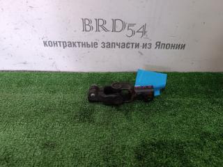 Фото запчасти рулевой карданчик Toyota Mark II 1996 контрактная запчасть Запчасть рулевой карданчик Toyota Mark II 1996