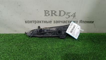 Клипса бампера задняя правая Toyota Corolla Spacio 2001