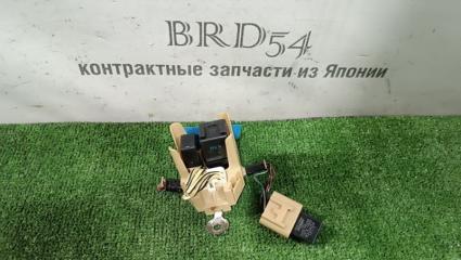 Запчасть реле поворота Toyota Carina 1999