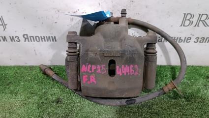 Запчасть суппорт тормозной передний правый Toyota Funcargo 2001