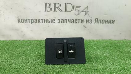 Запчасть кнопка открывания багажника Lexus IS350 2008