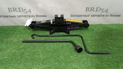 Запчасть домкрат Toyota Corolla Runx 2003