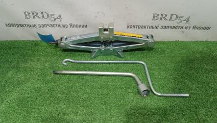 Фото запчасти домкрат Toyota Corona Premio 1998 контрактная запчасть Запчасть домкрат Toyota Corona Premio 1998