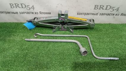 Фото запчасти домкрат Toyota Corona Premio 1999 контрактная запчасть Запчасть домкрат Toyota Corona Premio 1999