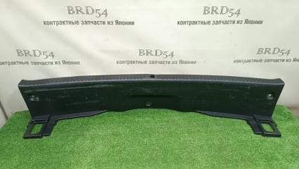 Запчасть накладка замка багажника задняя Lexus IS350 2008