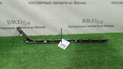 Клипса бампера задняя правая Honda Legend 2006