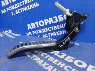 Педаль газа Volkswagen Touareg 2004 Б/У Педаль газа Volkswagen Touareg 2004