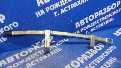 Запчасть направляющая стекла двери Chery Amulet 2006
