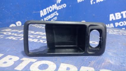 Запчасть накладка внутренней ручки двери Ford Focus 2 2006