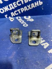 Запчасть ответная часть замка двери Renault Logan 2 2019