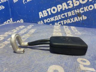 Запчасть ответная часть ремня безопасности Volkswagen Passat B5 1998