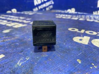 Запчасть реле Audi 80 1995
