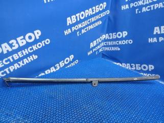 Запчасть направляющая стекла двери Mitsubishi Lancer Cedia 2002