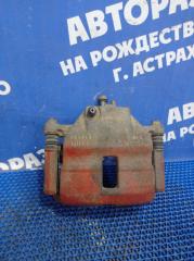 Передний правый суппорт Nissan Primera p11 1998