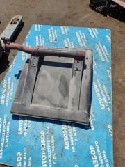 Запчасть подкрылок. Iveco EuroTrakker 2005