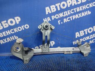 Задний правый стеклоподъемник Opel Vectra B 1998