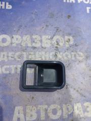 Фото запчасти накладка внутренней ручки двери Иж 2126 2003 Б/У запчасть Запчасть накладка внутренней ручки двери Иж 2126 2003