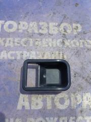 Фото запчасти накладка внутренней ручки двери Иж 2126 2003 Б/У запчасть Запчасть накладка внутренней ручки двери Иж 2126 2003