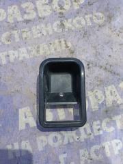 Фото запчасти накладка внутренней ручки двери Иж 2126 2003 Б/У запчасть Запчасть накладка внутренней ручки двери Иж 2126 2003