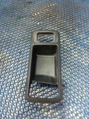 Фото запчасти накладка внутренней ручки двери Ford Focus 2 2007 Б/У запчасть Запчасть накладка внутренней ручки двери Ford Focus 2 2007