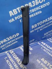 Запчасть обшивка стойки лобового стекла ГАЗ Волга 31105 2007