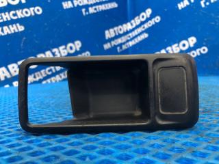 Фото запчасти накладка внутренней ручки двери Ford Focus 2 2009 Б/У запчасть Запчасть накладка внутренней ручки двери Ford Focus 2 2009