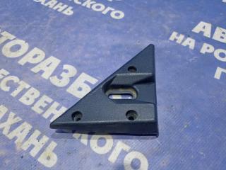 Запчасть внутренняя правая заглушка зеркала ГАЗ Волга 3110 2002