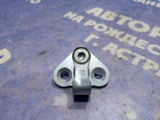 Ответная часть замка двери Лада Гранта 2023