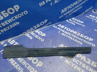 Фото запчасти накладка на порог Лада Калина 2009 Б/У запчасть Запчасть накладка на порог Лада Калина 2009