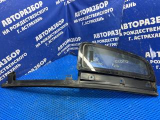 Запчасть форточка задней правой двери Chrysler Le Baron 1992