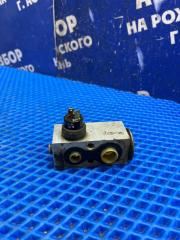 Запчасть клапан кондиционера Chrysler Le Baron 1992